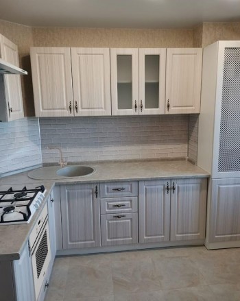 Модульная кухня Империя 1,8 м (Белый Эмалит/Серый) в Кошурниково - koshurnikovo.mebel54.com | фото